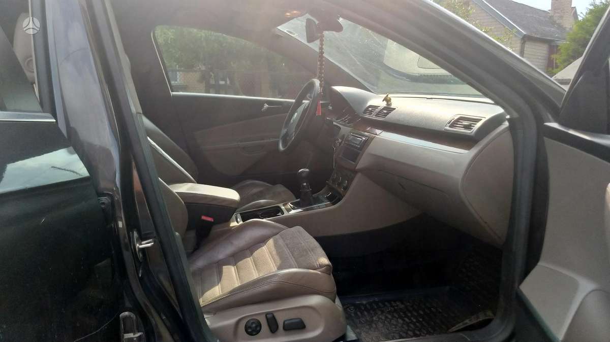 Volkswagen Passat - 5