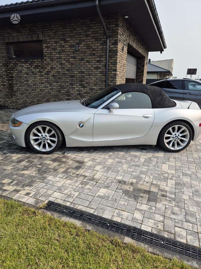BMW Z4, 2.5 l., kabrioletas