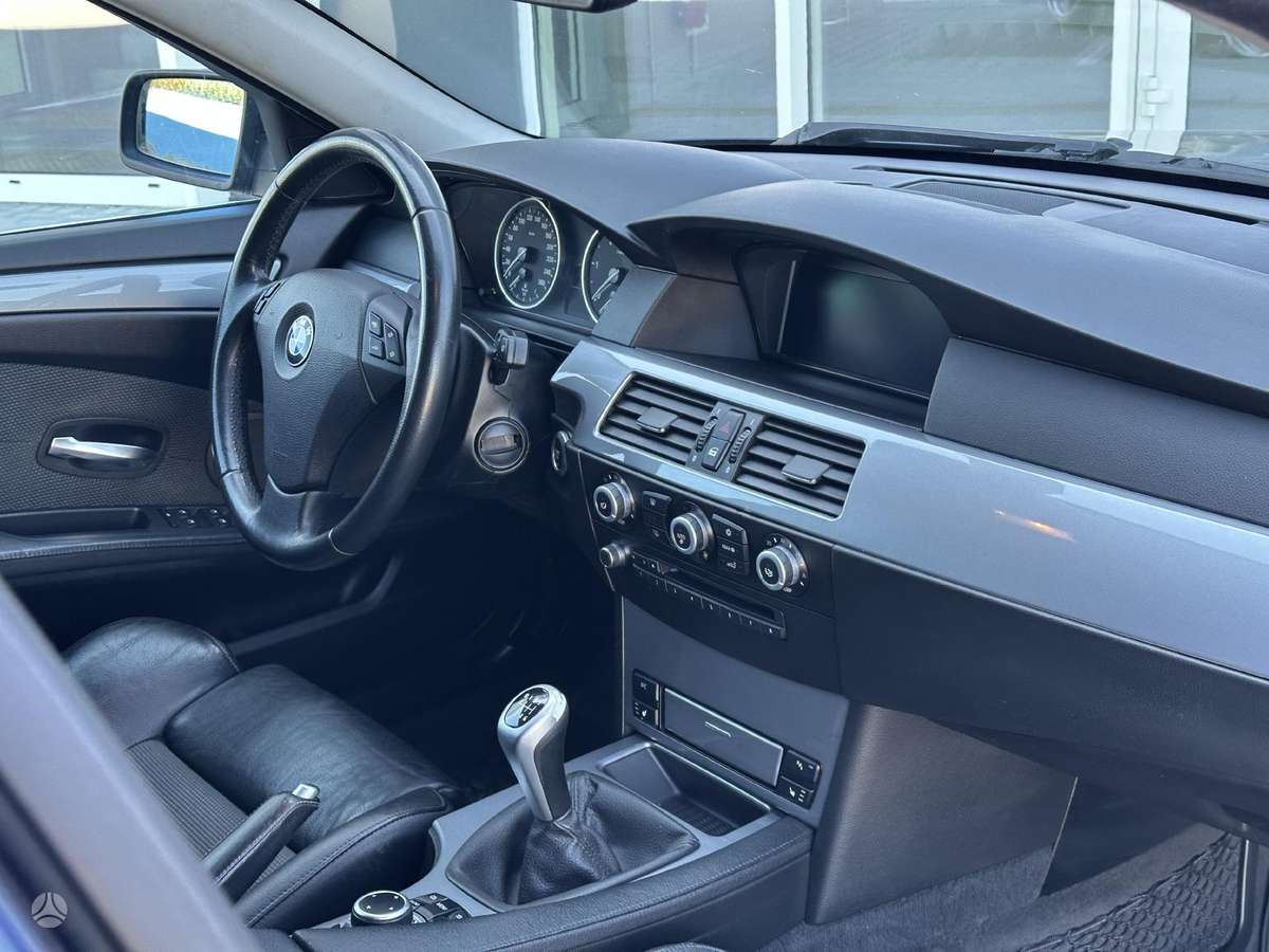 BMW 520, 2.0 l., wagon