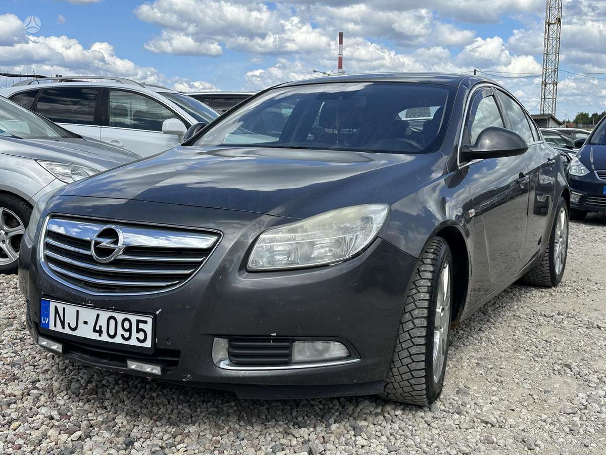 Opel Insignia, 2.0 l., hatchback