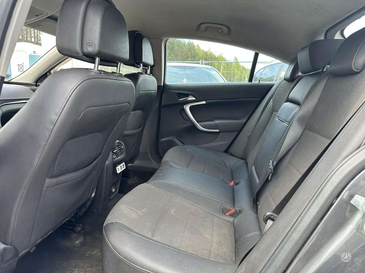 Opel Insignia, 2.0 l., Хэтчбек
