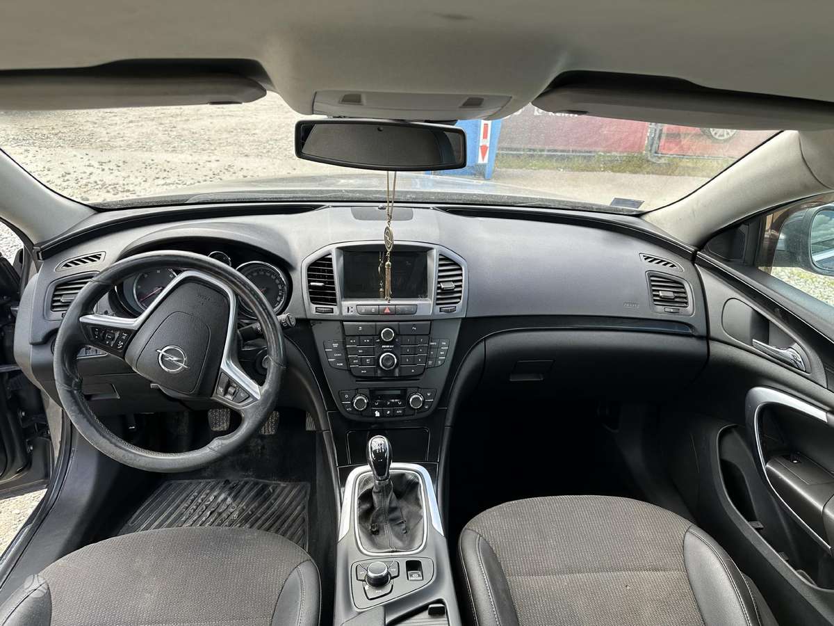 Opel Insignia, 2.0 l., hatchback