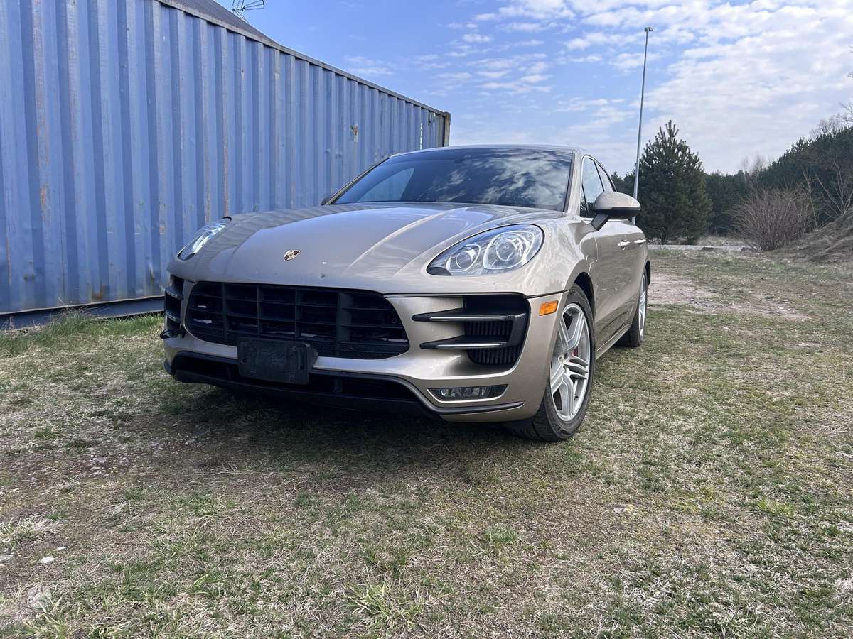 Porsche Macan for parts