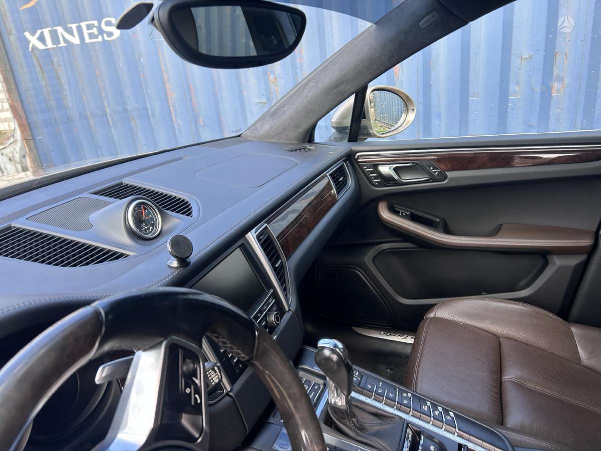 Porsche Macan for parts