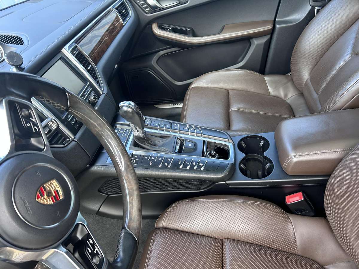 Porsche Macan for parts