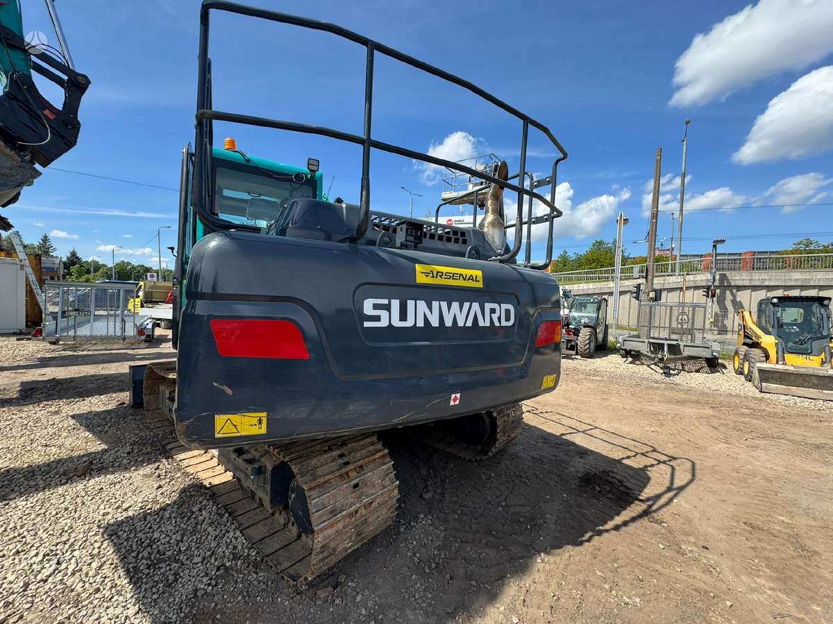 Sunward SWE215F-5A, ekskavatoriai
