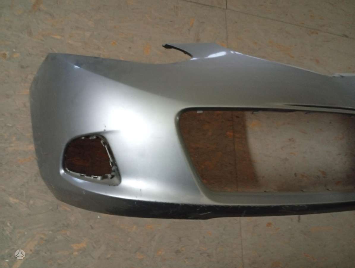 Mazda 2 бамперы (буфера), крылья