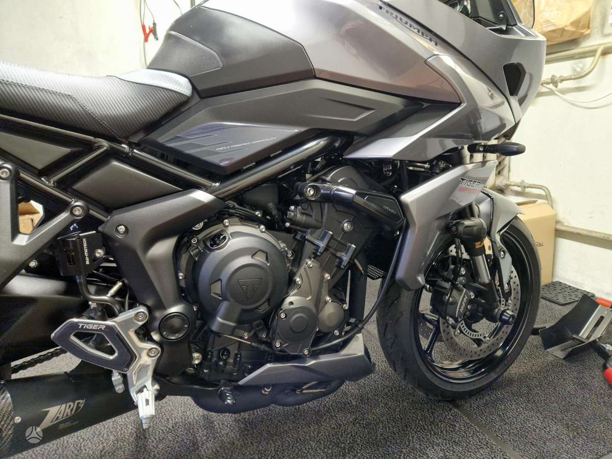 Triumph Tiger 660cc, touring / sport touring