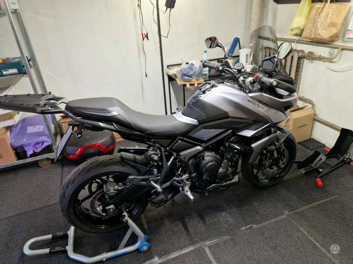 Triumph Tiger 660cc, touring / sport touring
