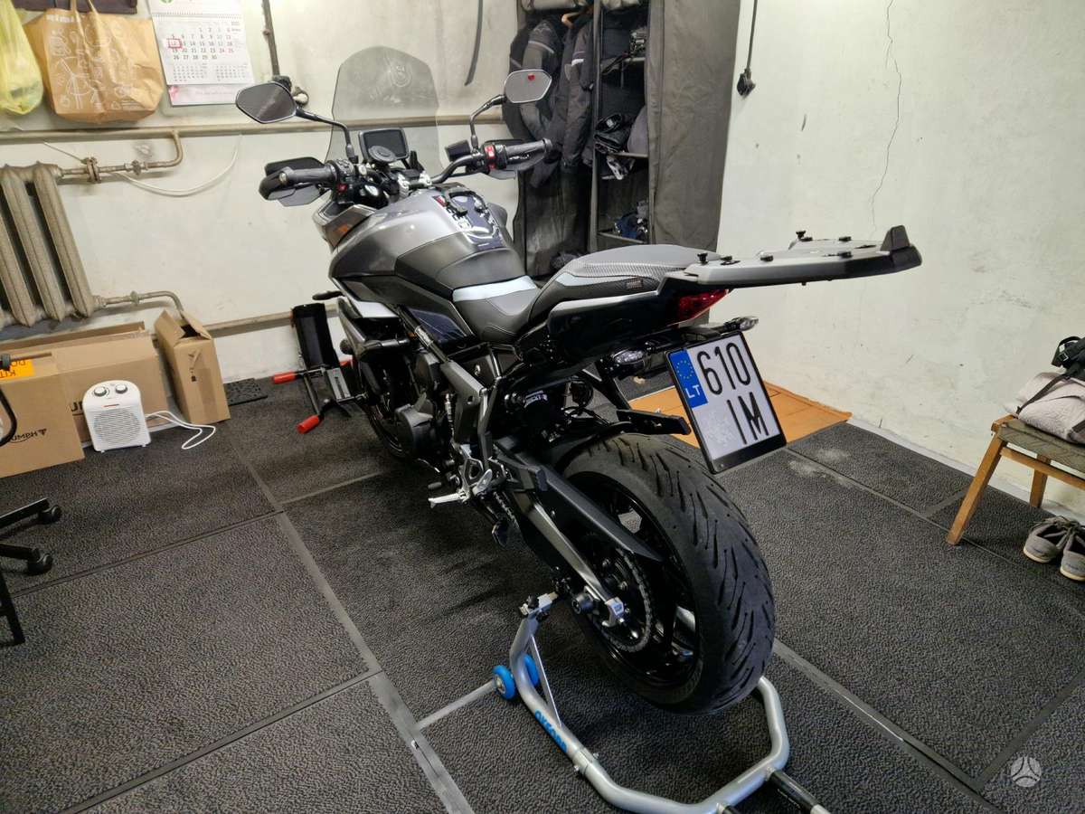 Triumph Tiger 660cc, touring / sport touring