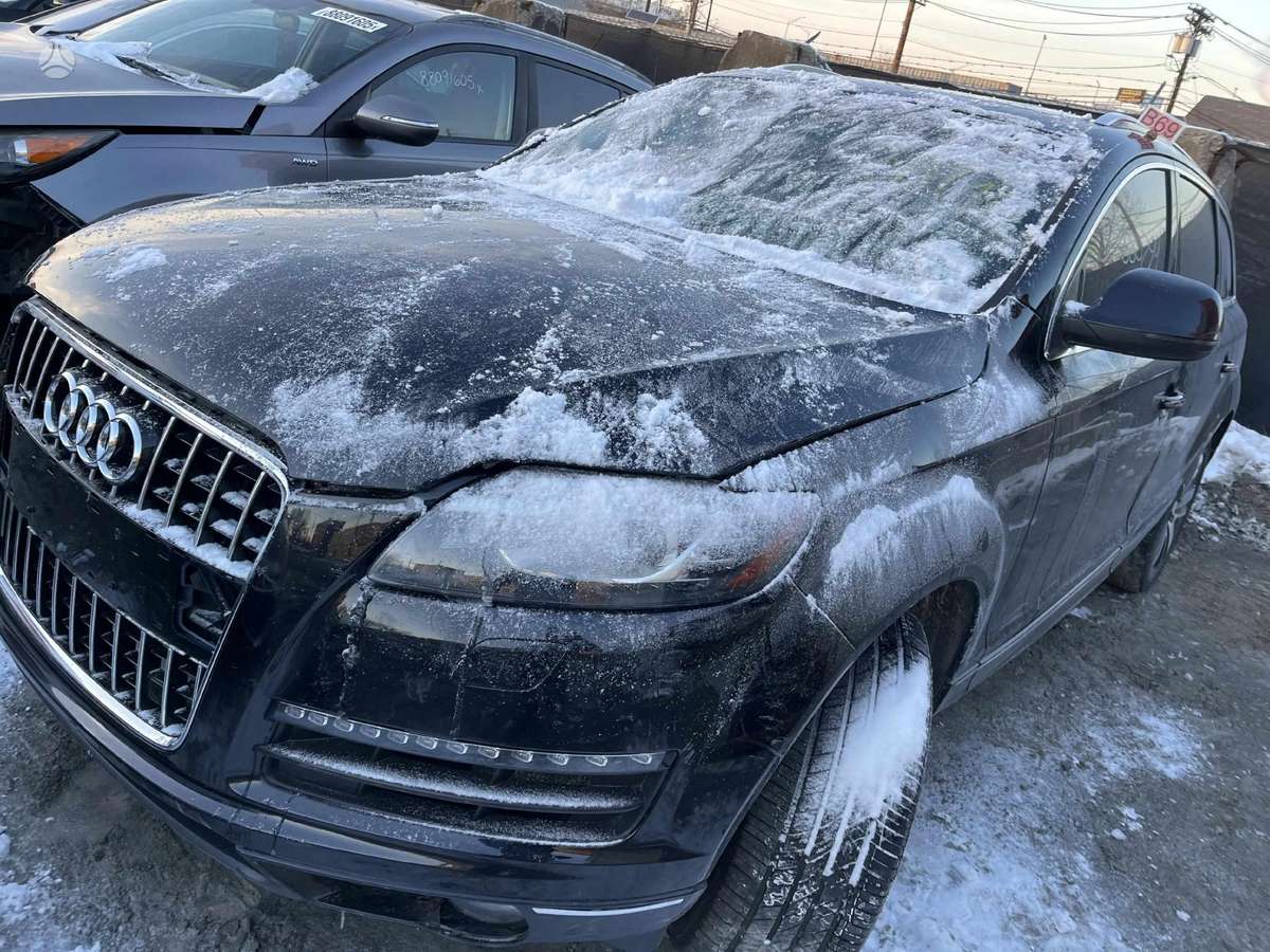 Audi Q7 dalimis