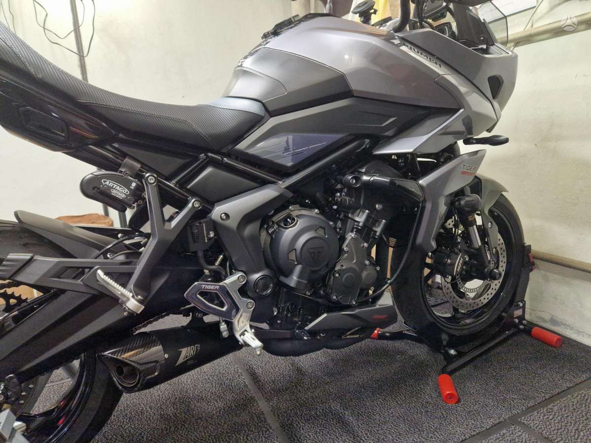 Triumph Tiger 660cc, touring / sport touring