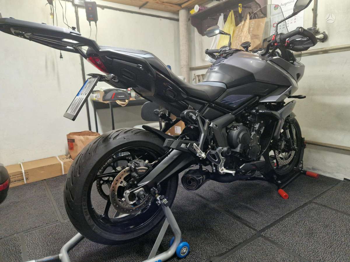 Triumph Tiger 660cc, touring / sport touring