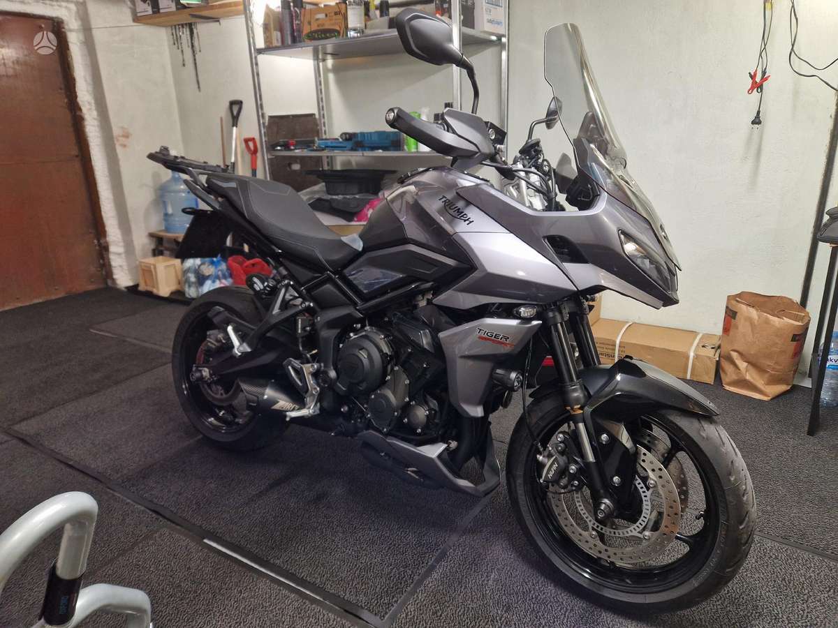 Triumph Tiger 660cc, touring / sport touring