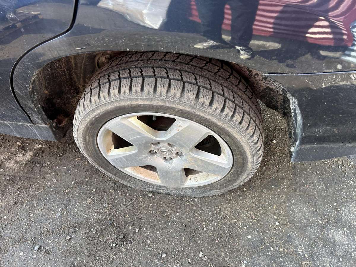Lexus RX 300 по частям. 8620 34257 dalis siunčiu i visus lietuvos miestus