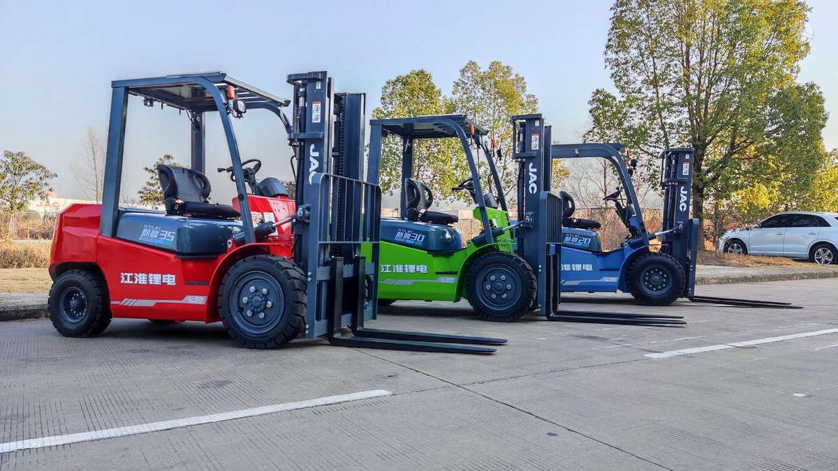 JAC CPD30H3, šakiniai krautuvai