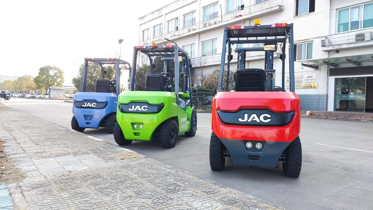 JAC CPD30H3, šakiniai krautuvai