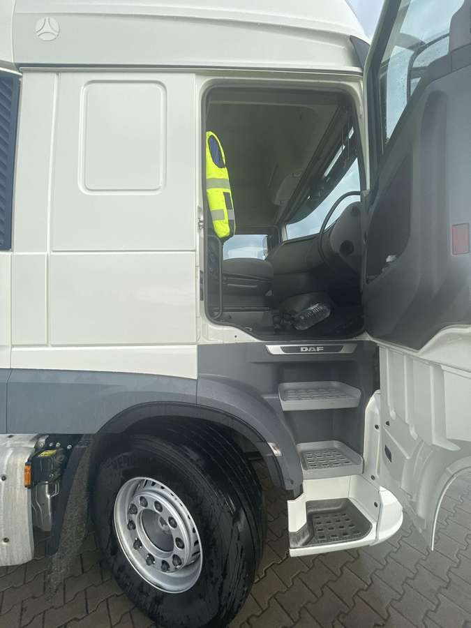 DAF XF, double sleeper