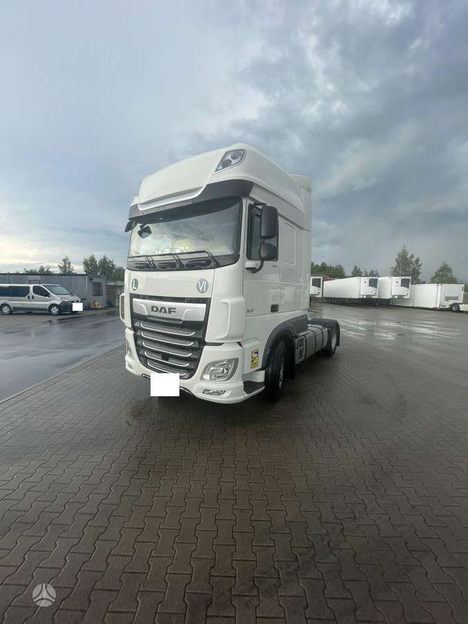 DAF XF, double sleeper