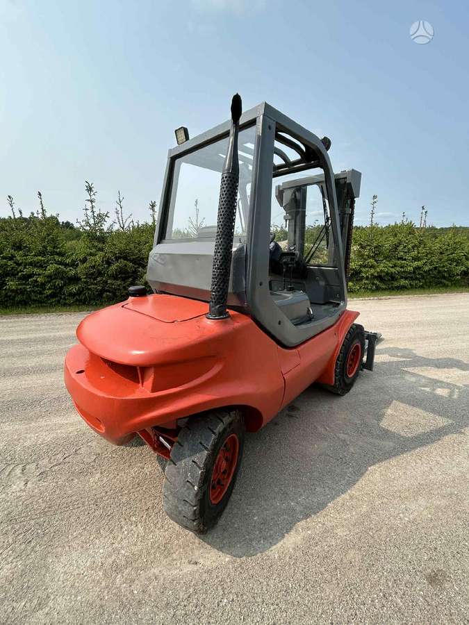 Linde 35, forklifts