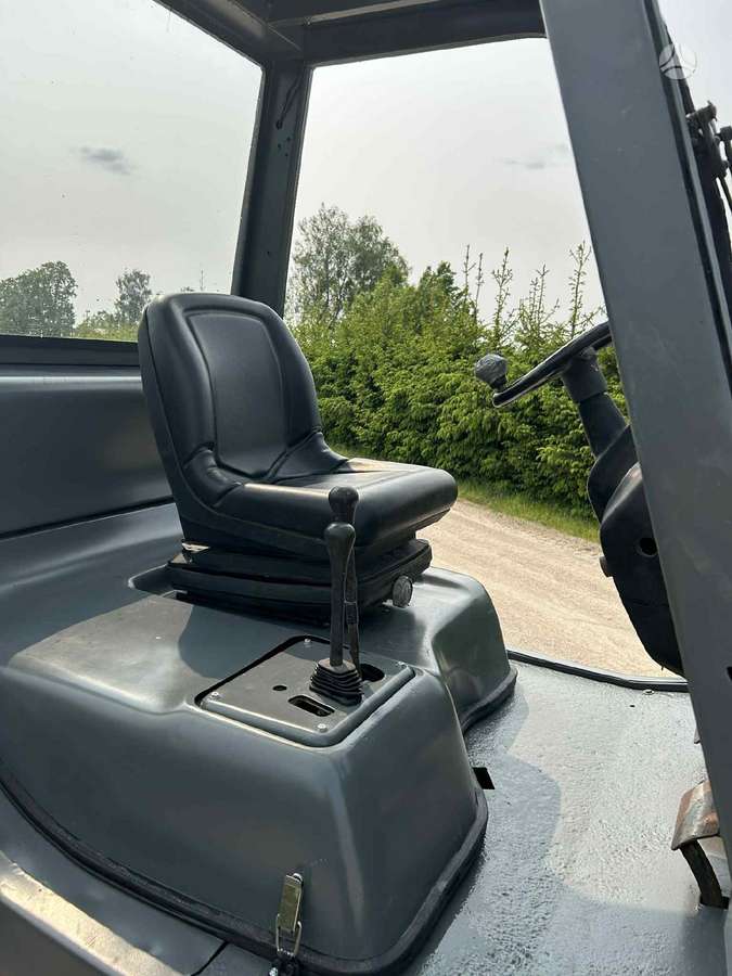 Linde 35, forklifts
