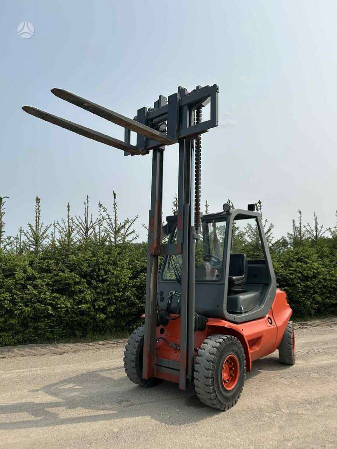 Linde 35, forklifts