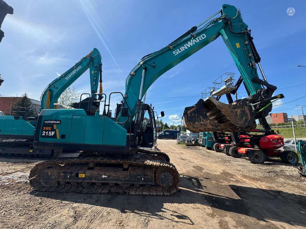 Sunward SWE215F-5A, excavator