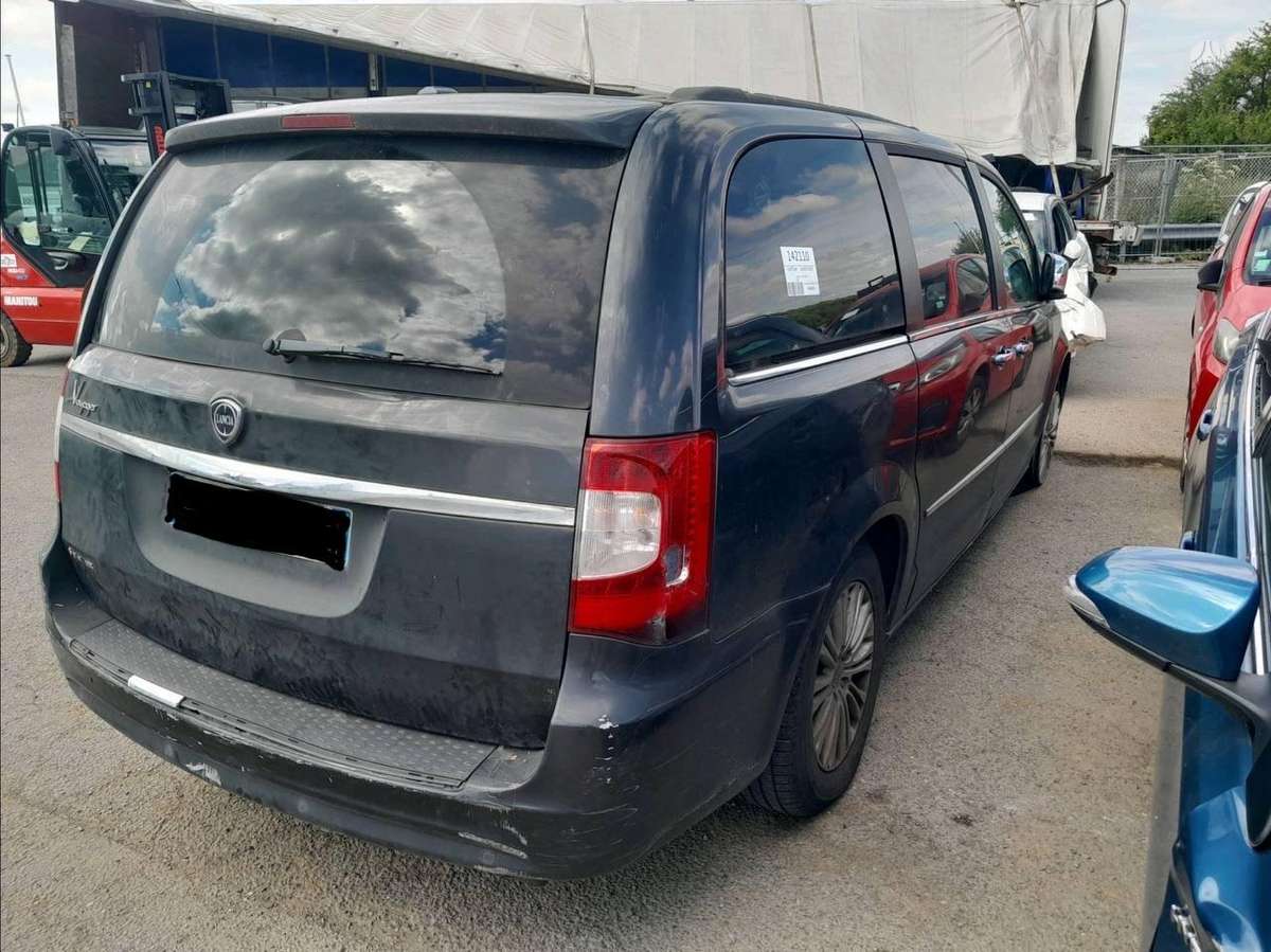 Lancia Voyager, VM25, по частям