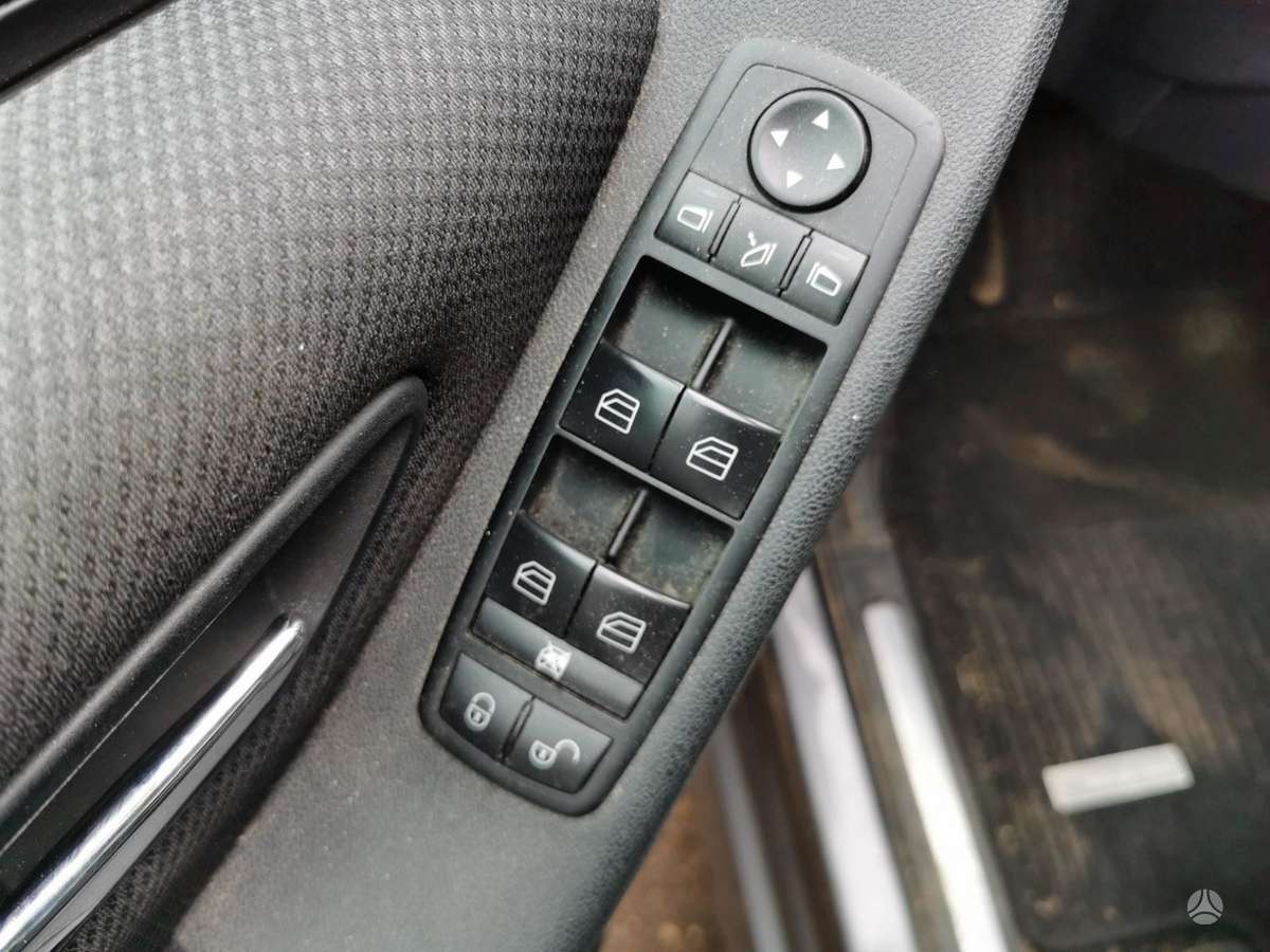 Mercedes-Benz B klasė Naudotos įvairių markių ir modelių automobilių detalės siun