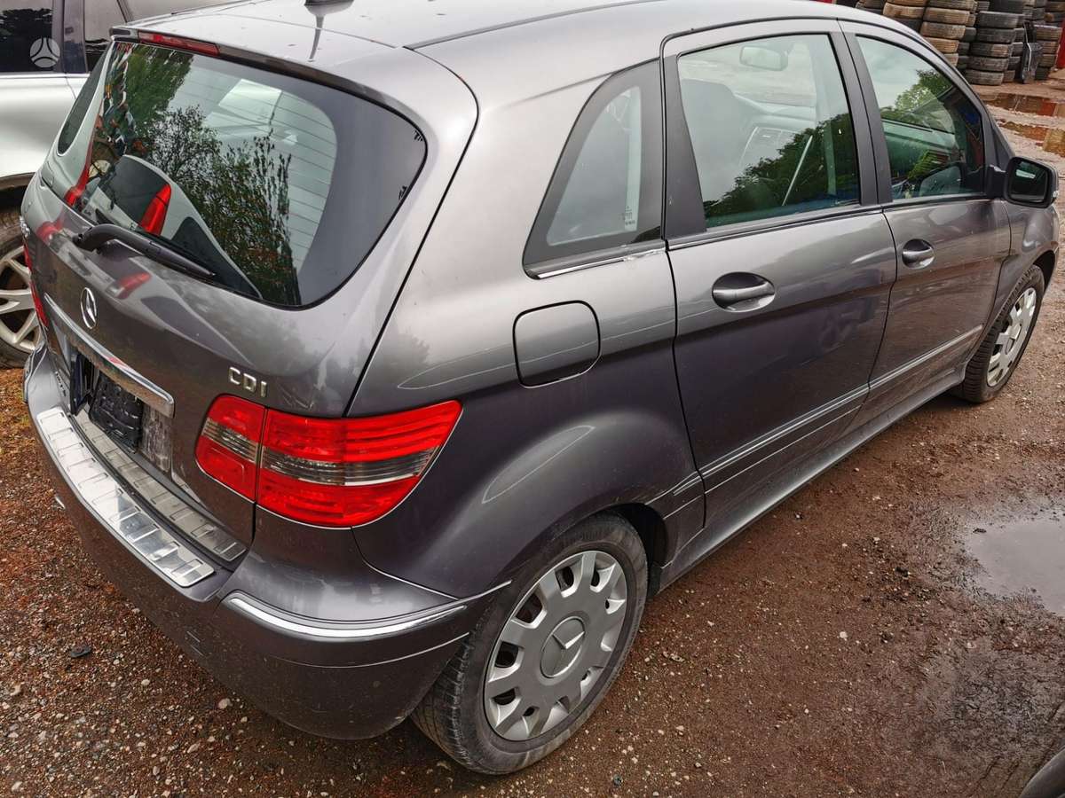 Mercedes-Benz B klasė Naudotos įvairių markių ir modelių automobilių detalės siun