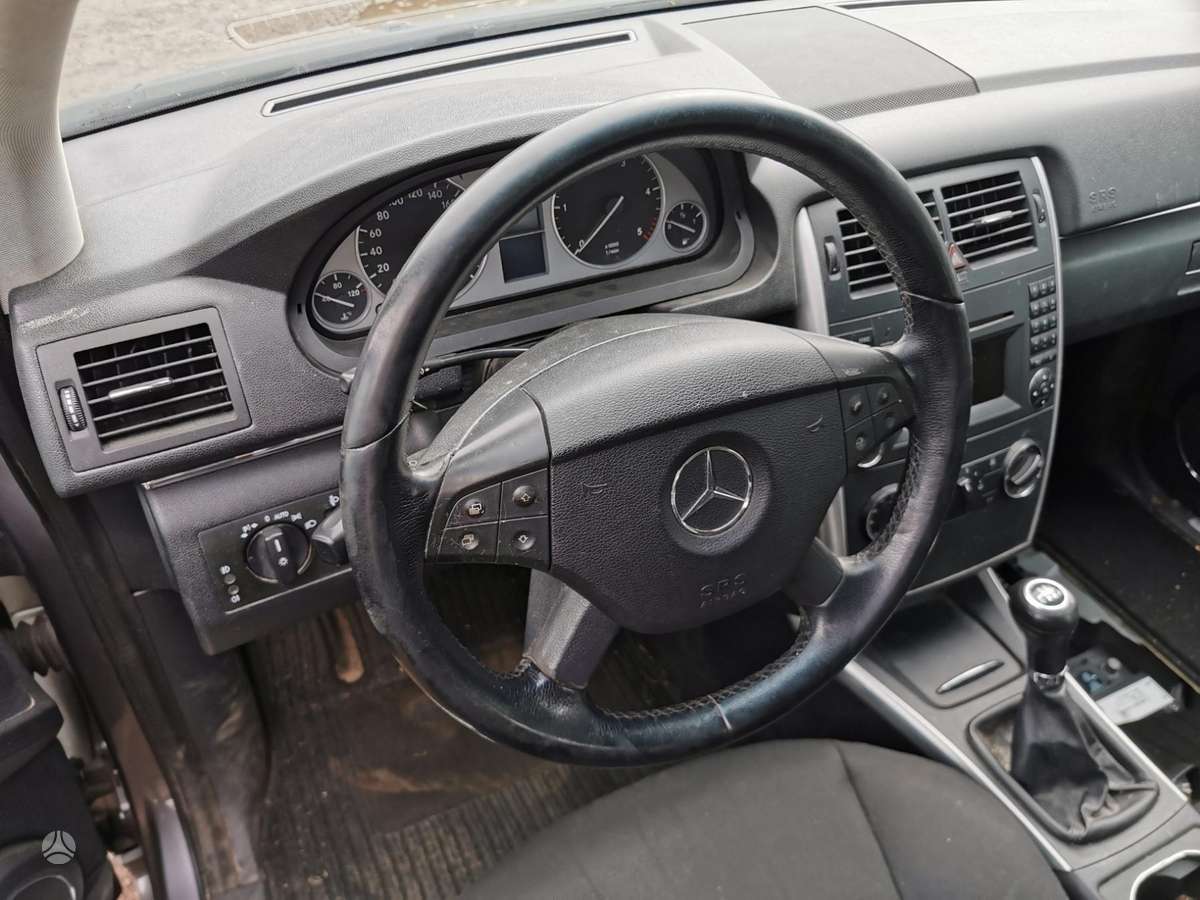 Mercedes-Benz B klasė Naudotos įvairių markių ir modelių automobilių detalės siun
