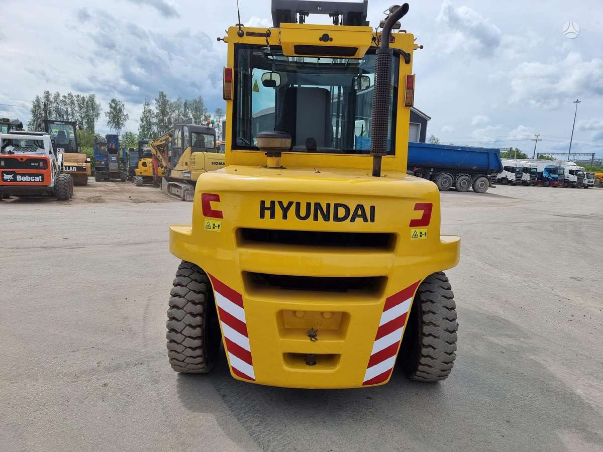 Hyundai 70 D-7 E, šakiniai krautuvai