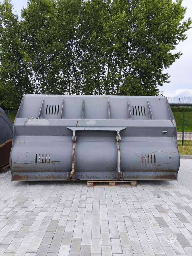 Liebherr L566 / L580, buckets
