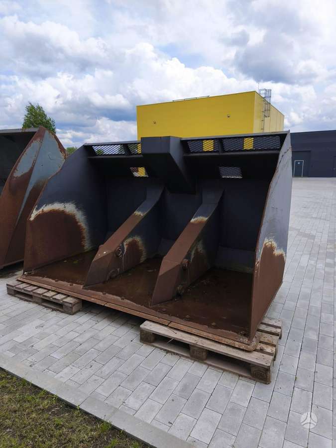 Liebherr L566 / L580, ковши