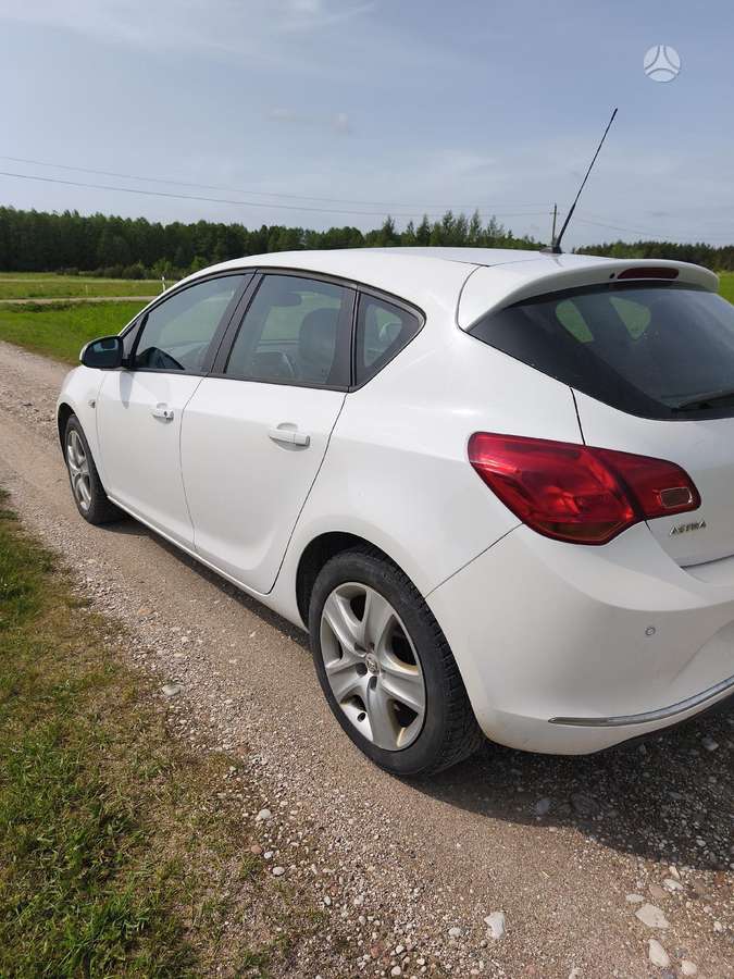 Opel Astra, 1.6 l., hatchback