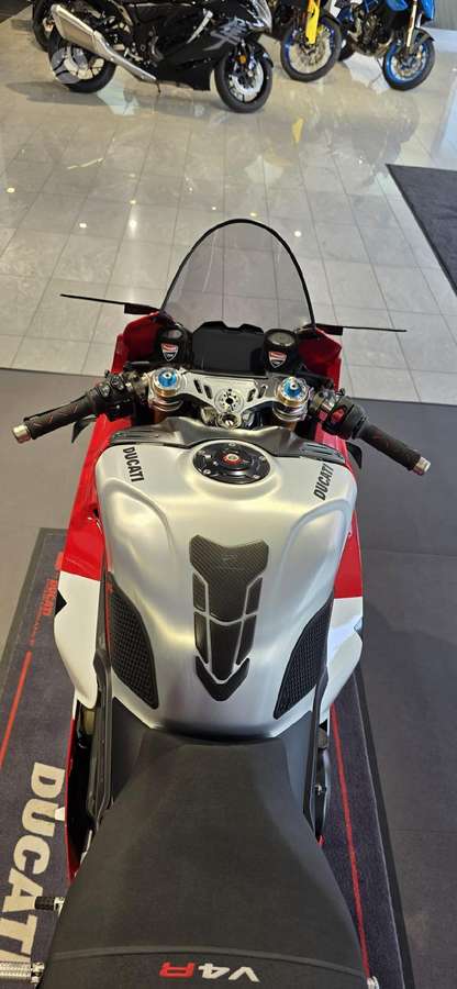 Ducati Panigale 998cc, спортбайки / superbikes