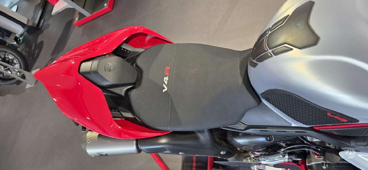 Ducati Panigale 998cc, спортбайки / superbikes