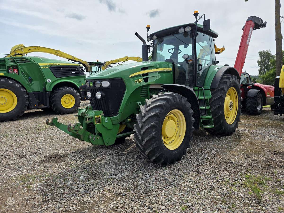 John Deere John Deere 7730, тракторы