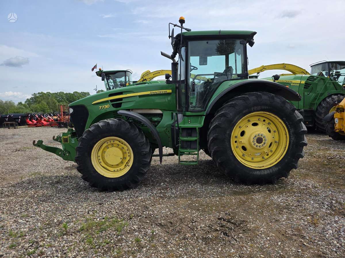 John Deere John Deere 7730, тракторы