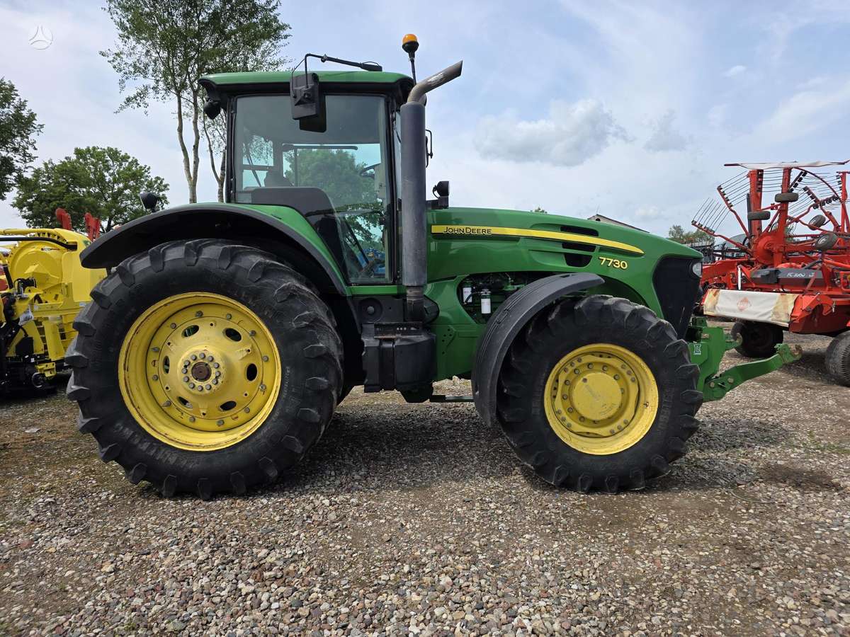 John Deere John Deere 7730, тракторы