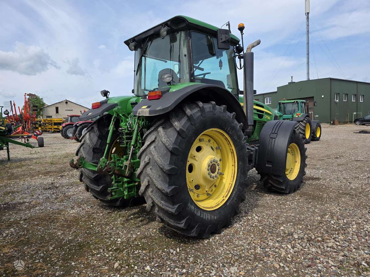 John Deere John Deere 7730, тракторы