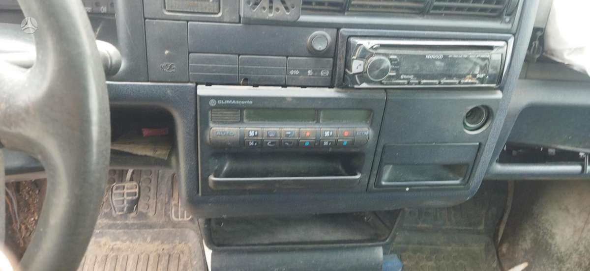 Volkswagen Caravelle