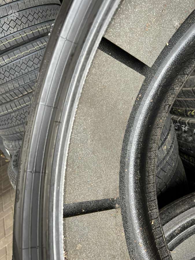 Pirelli P ZERO PZ4 | 4 VNT., летние 265/35 R22