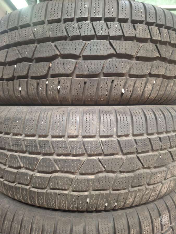Continental TS830P.2023m, winter 215/60 R16