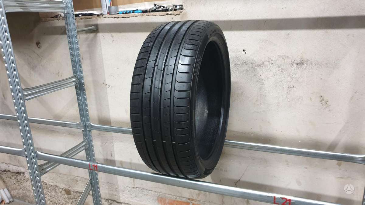 Pirelli PZero TM apie 8mm, летние 235/35 R19