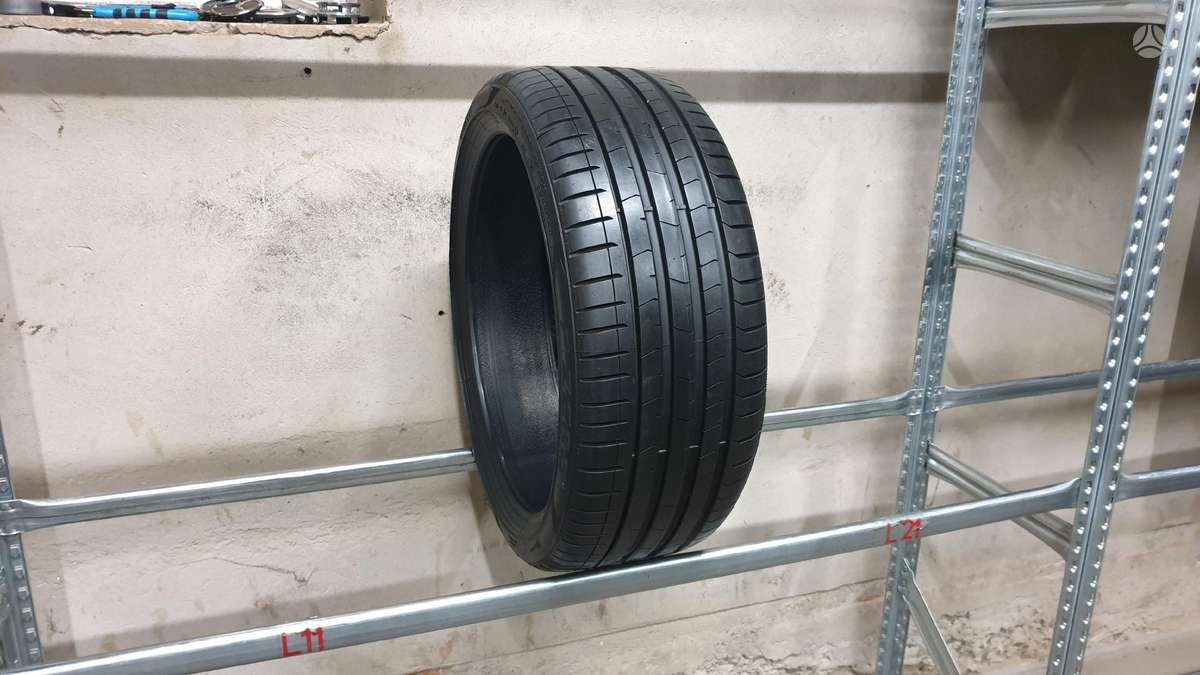 Pirelli PZero TM apie 8mm, летние 235/35 R19