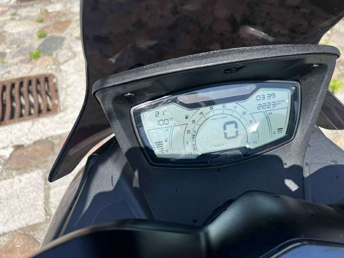 Aprilia SXR 49cc, мотороллеры / мопеды