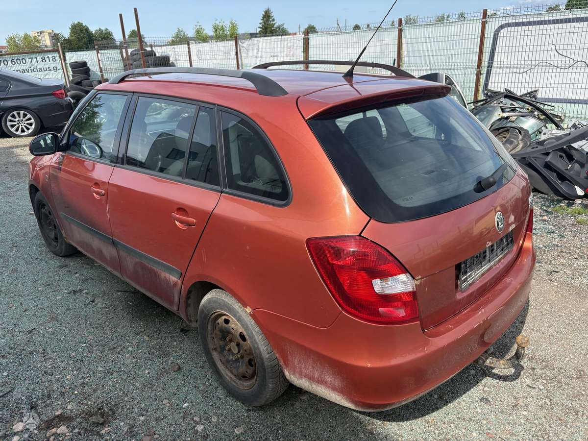 Skoda Fabia 37068366700
