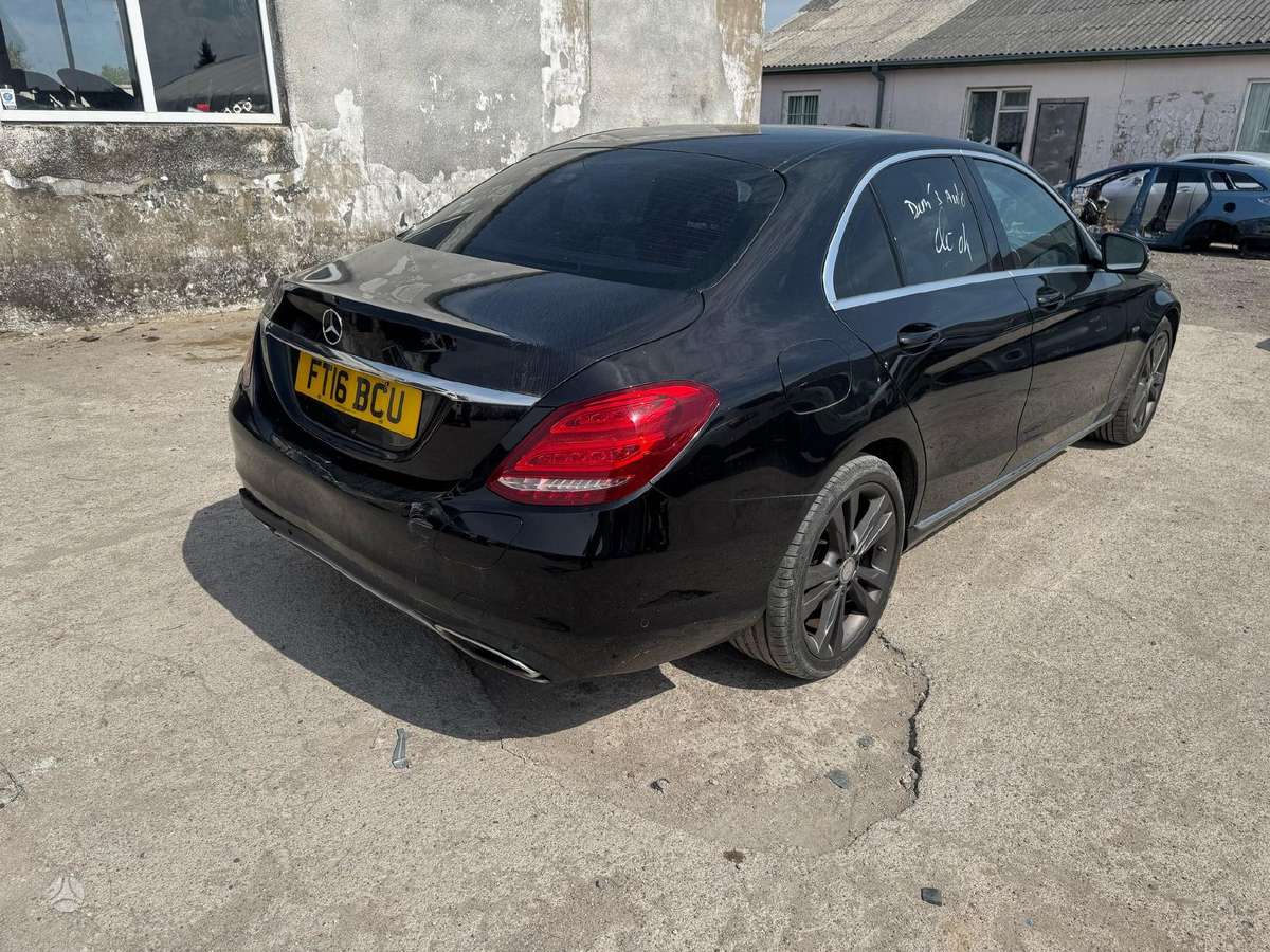 Mercedes-Benz C350
