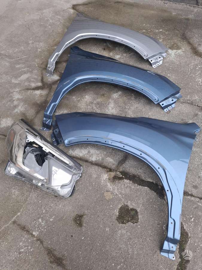 Subaru Forester body parts